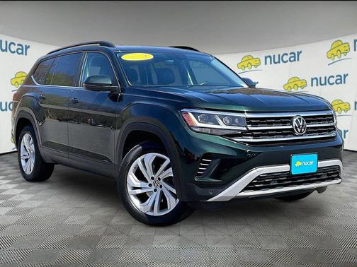 Racing Green Metallic 2021 Volkswagen Atlas 2.0T SE w/Technology