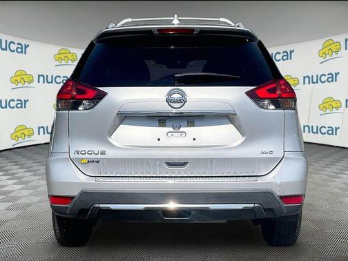 Brilliant Silver 2017 Nissan Rogue S