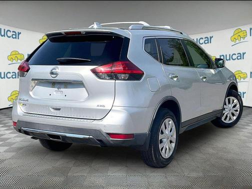 Brilliant Silver 2017 Nissan Rogue S