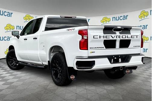 2022 Chevrolet Silverado 1500 Custom