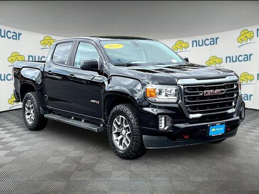 Onyx Black 2022 GMC Canyon AT4