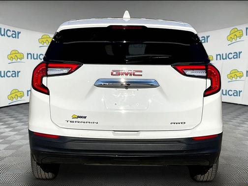 Summit White 2024 GMC Terrain SLE