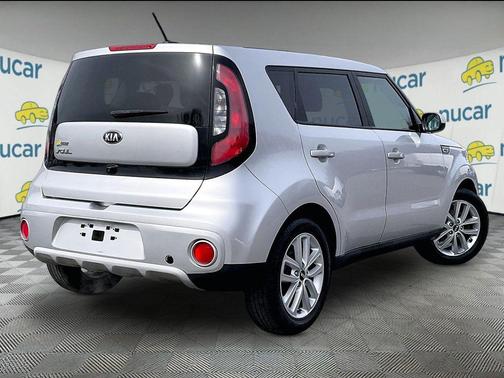 2019 Kia Soul +
