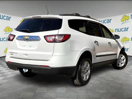 2017 Chevrolet Traverse LS