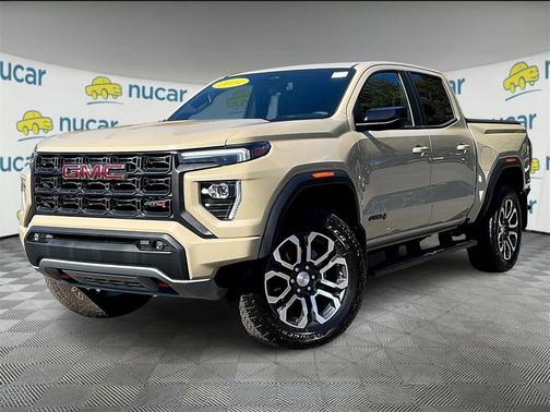 2024 GMC Canyon AT4