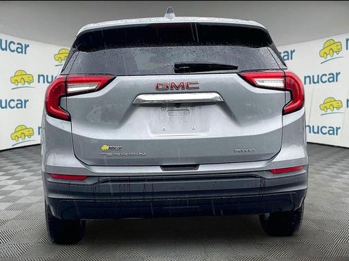 Sterling Metallic 2024 GMC Terrain SLE