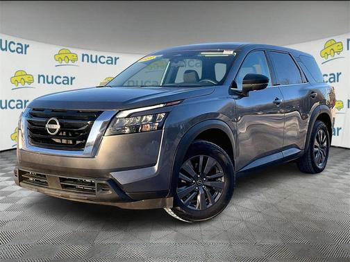 2023 Nissan Pathfinder S 4WD
