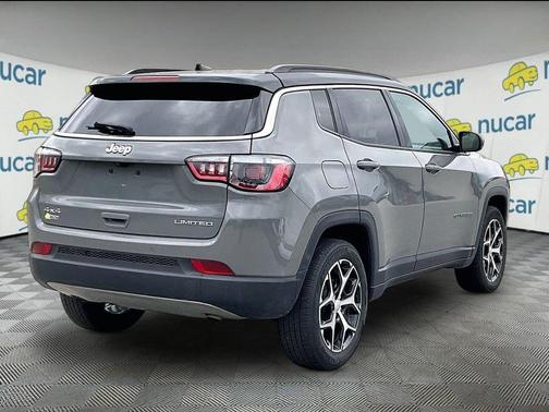 Sting-Gray Clearcoat 2024 Jeep Compass Limited
