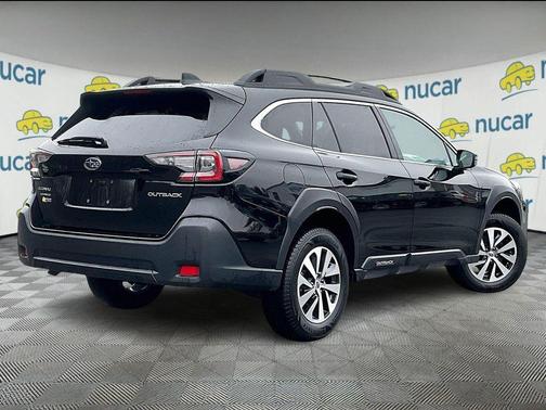 Crystal Black Silica 2024 Subaru Outback Premium