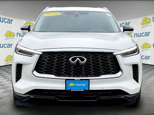 Majestic White 2024 INFINITI QX60 Luxe