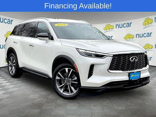 Majestic White 2024 INFINITI QX60 Luxe