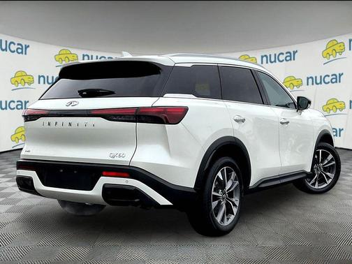 Majestic White 2024 INFINITI QX60 Luxe