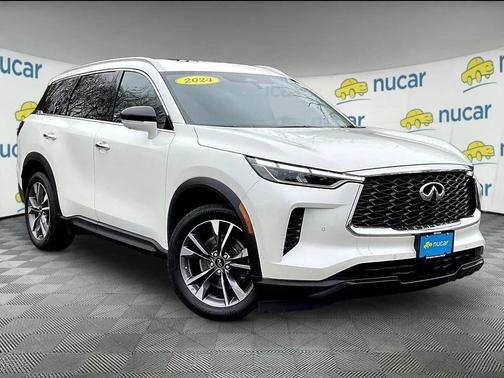 Majestic White 2024 INFINITI QX60 Luxe