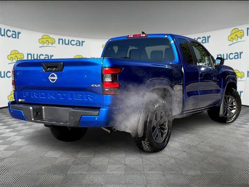 2025 Nissan Frontier SV