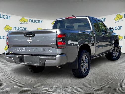 2025 Nissan Frontier SV
