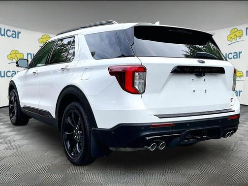 Star White Metallic Tri-Coat 2021 Ford Explorer ST