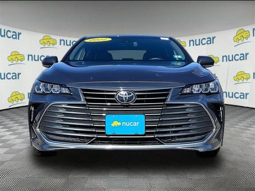 2022 Toyota Avalon XLE