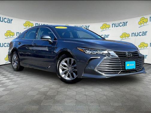 2022 Toyota Avalon XLE