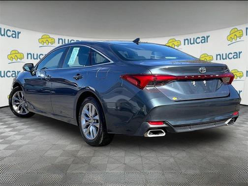 2022 Toyota Avalon XLE