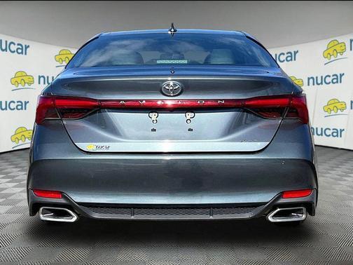 2022 Toyota Avalon XLE