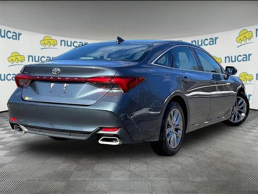 2022 Toyota Avalon XLE