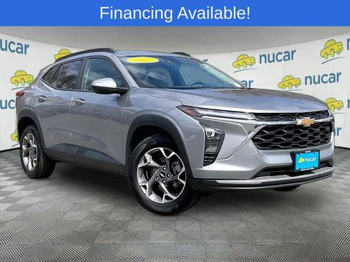 Sterling Gray Metallic 2025 Chevrolet Trax LT