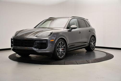 2025 Porsche Cayenne Turbo