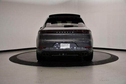 2025 Porsche Cayenne Turbo