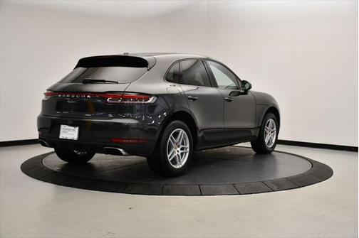 2021 Porsche Macan Base