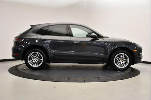 2021 Porsche Macan Base