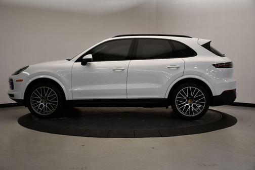 2023 Porsche Cayenne Platinum Edition