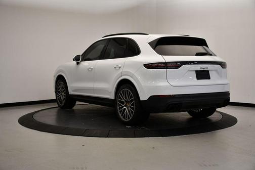 2023 Porsche Cayenne Platinum Edition