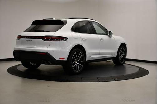 2022 Porsche Macan Base