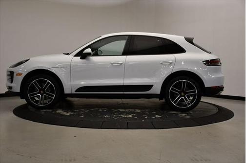 2021 Porsche Macan Base