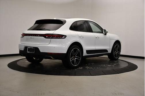 2021 Porsche Macan Base