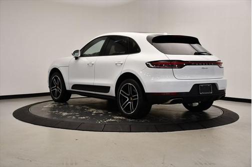 2021 Porsche Macan Base