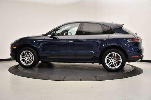 2021 Porsche Macan Base (PDK)