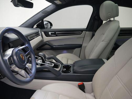 2023 Porsche Cayenne GTS