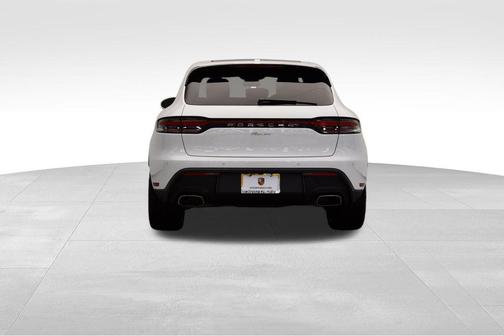 2025 Porsche Macan T