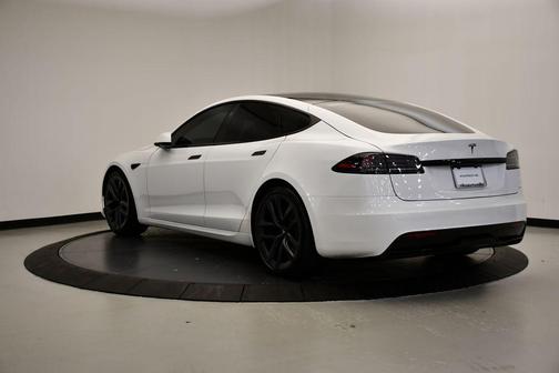 2022 Tesla Model S Base