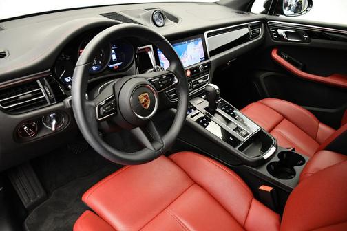 2024 Porsche Macan T