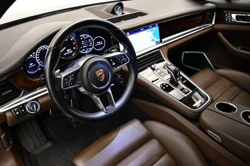 2018 Porsche Panamera Turbo Executive