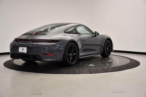 2025 Porsche 911 Carrera