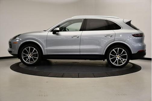 2023 Porsche Cayenne Platinum Edition