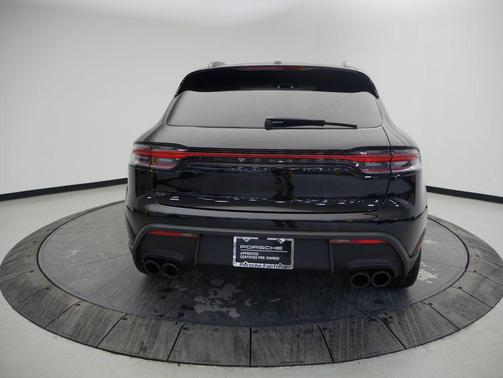 2023 Porsche Macan S