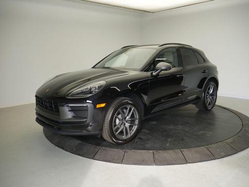 Jet Black Metallic 2026 Porsche Macan Macan