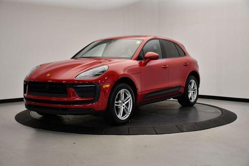2023 Porsche Macan T