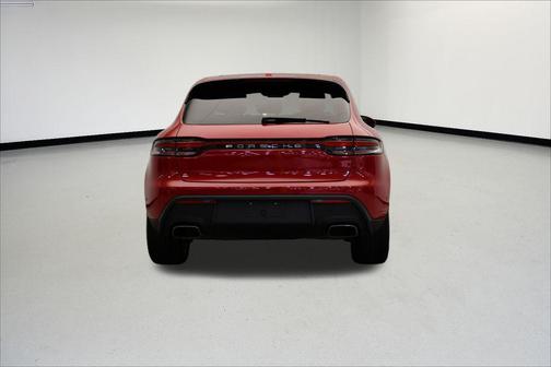 2023 Porsche Macan 