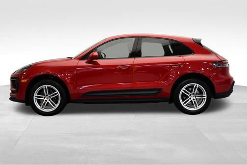 2023 Porsche Macan T