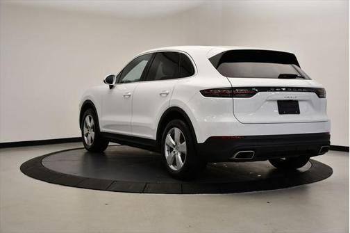 2022 Porsche Cayenne Base (Tiptronic)